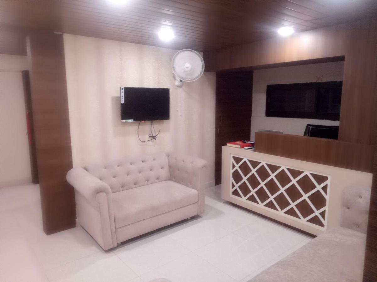 Hotel Prestige Adžmér Exteriér fotografie